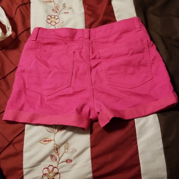 Shorty short - Picture 3 of 4